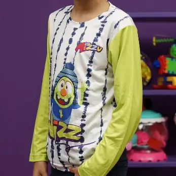 Camiseta tie-dye con Wizz