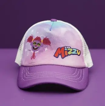 Gorra morada de Pitzy